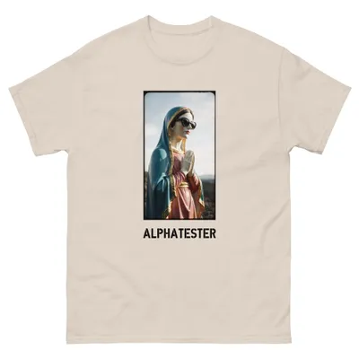 T-shirt Mary in shades: A painted figure of the Virgin Mary with folded hands — on her nose a large pair of black sunglasses.